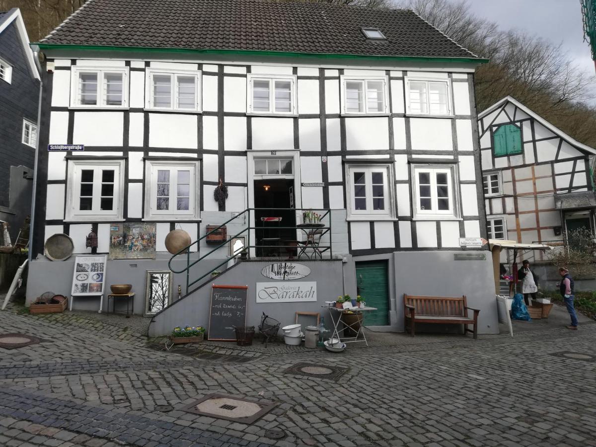 Ferienwohnung Am Schloßberg Solingen Exterior foto