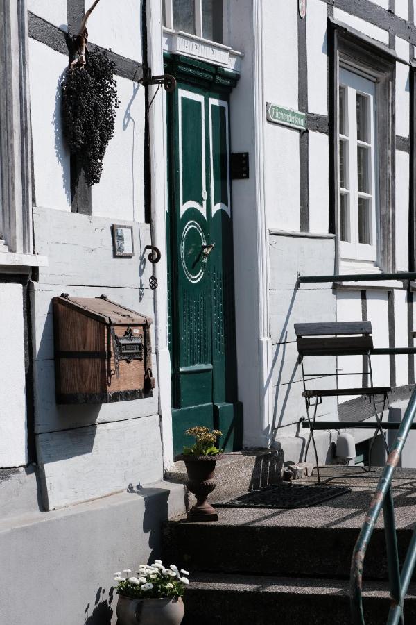 Ferienwohnung Am Schloßberg Solingen Exterior foto